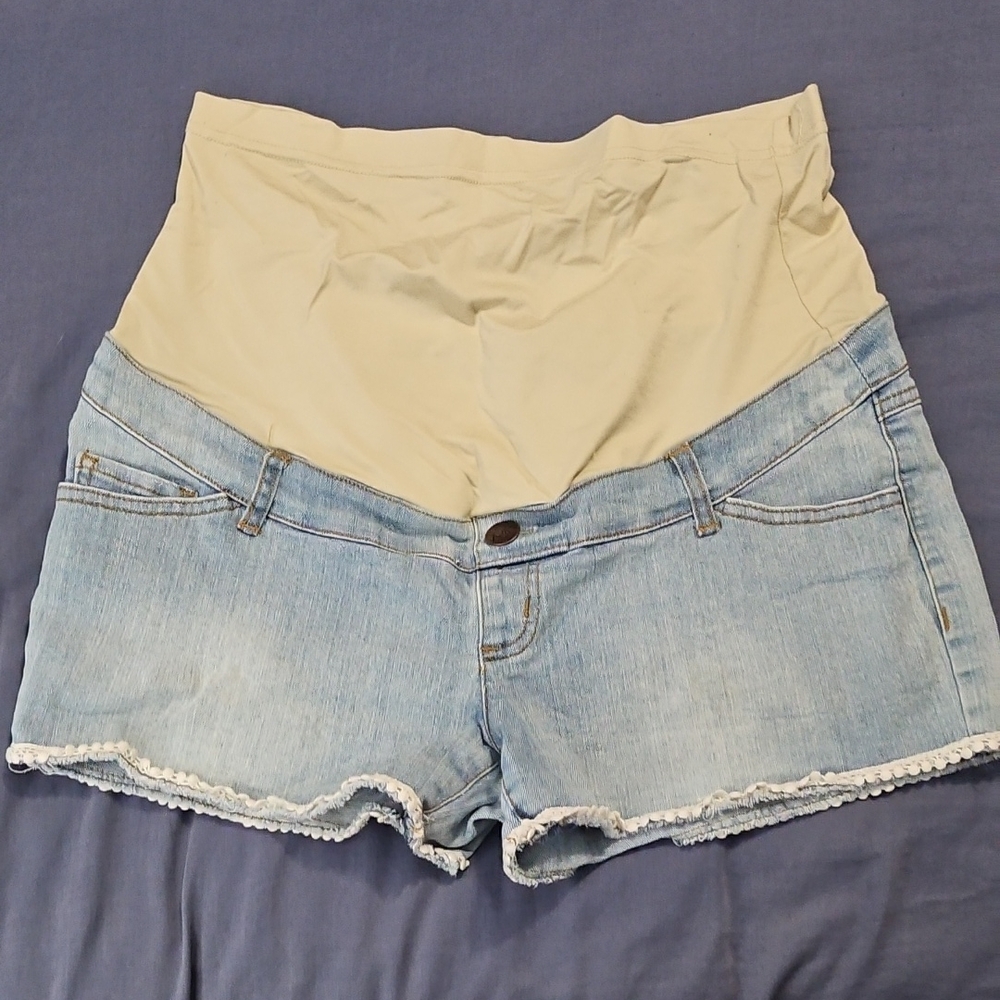 Thyme Maternity Light Blue Denim Shorts